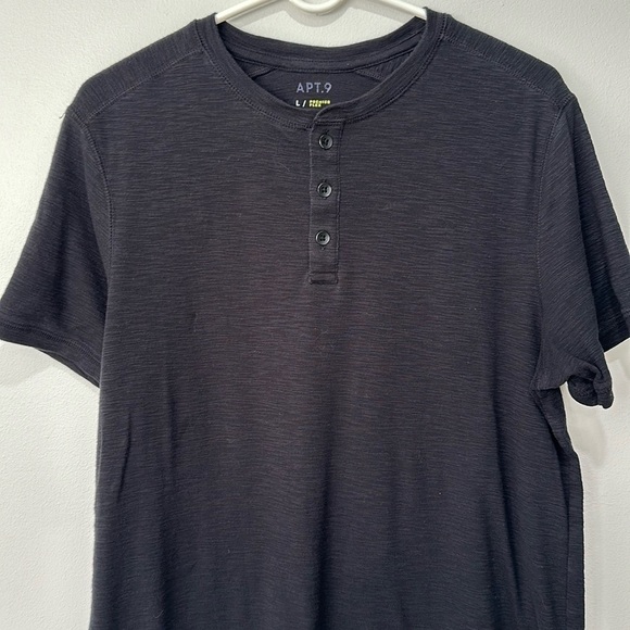 Men’s basic black t-shirt - Picture 2 of 3